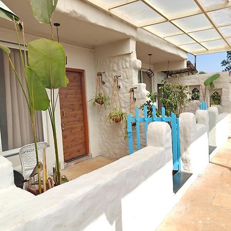 Achalaa Resort コールハープル エクステリア 写真