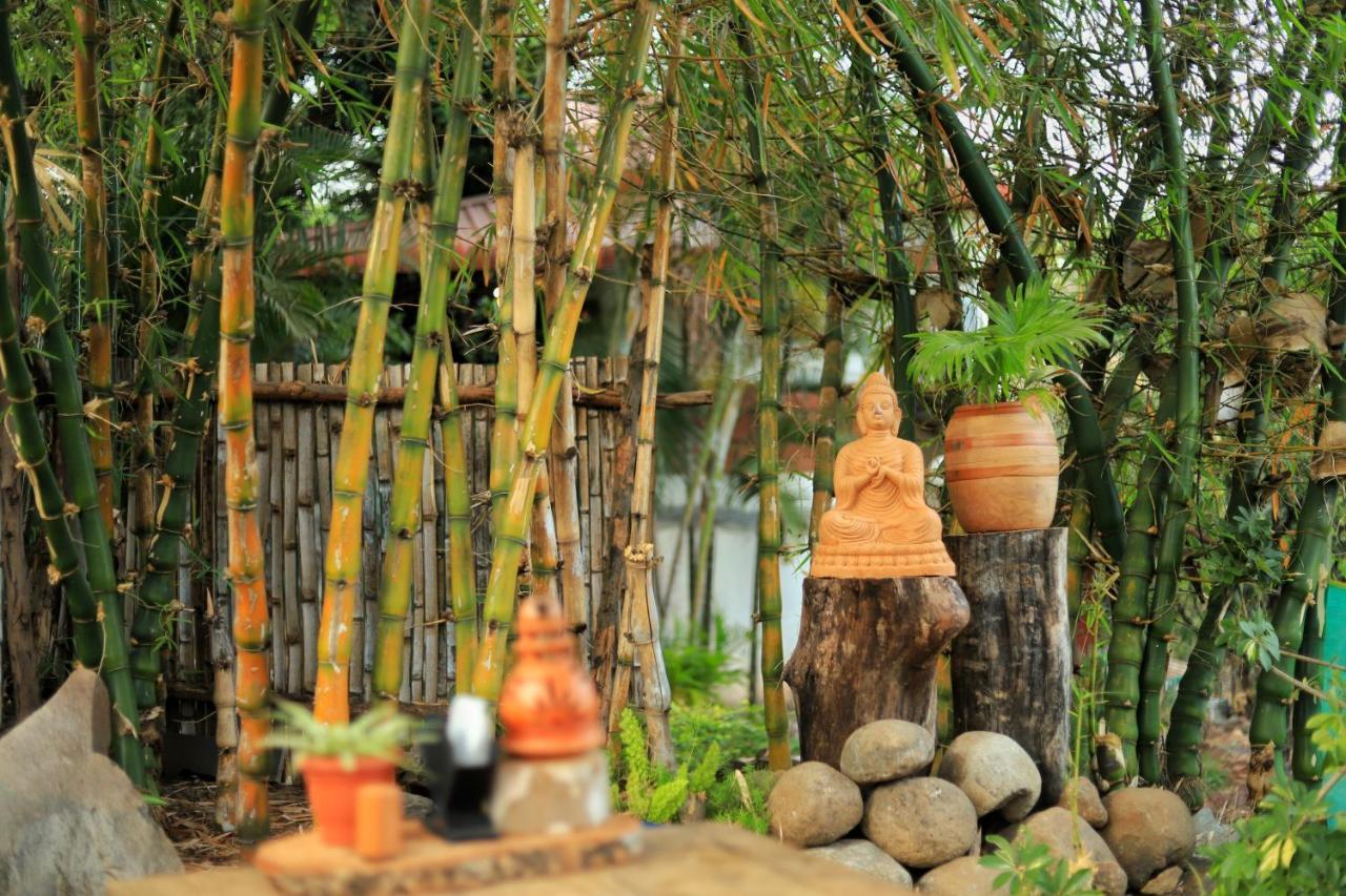 Achalaa Resort コールハープル エクステリア 写真