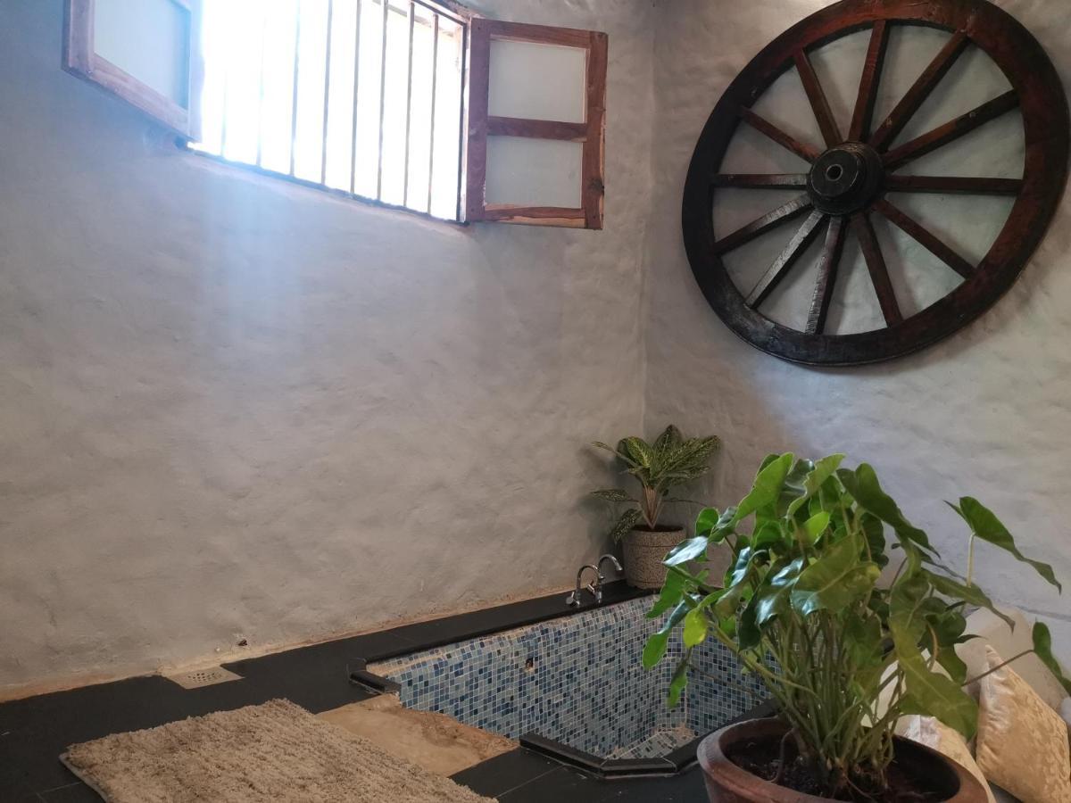 Achalaa Resort コールハープル エクステリア 写真